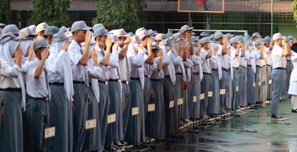 Upacara Bendera SMAN 15 Bekasi